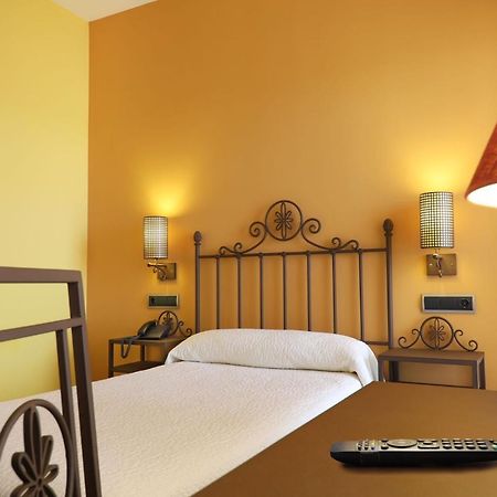 Hotel Moya Онрубия Экстерьер фото