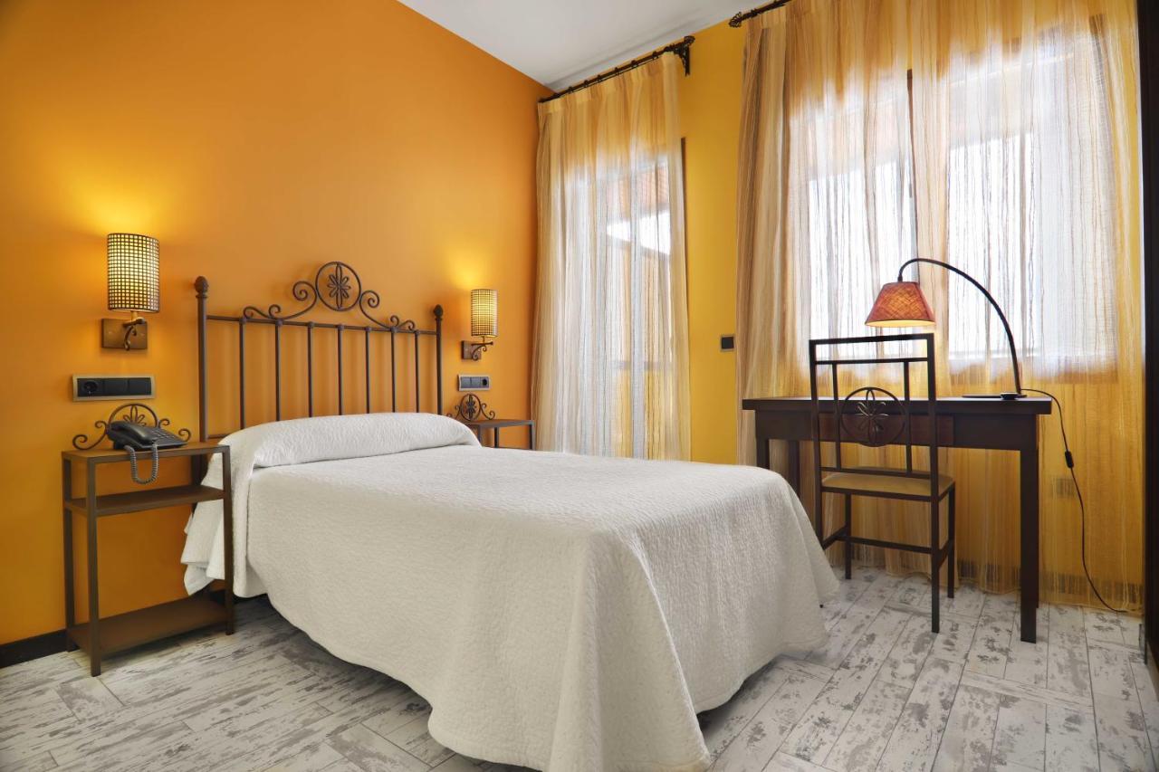 Hotel Moya Онрубия Экстерьер фото