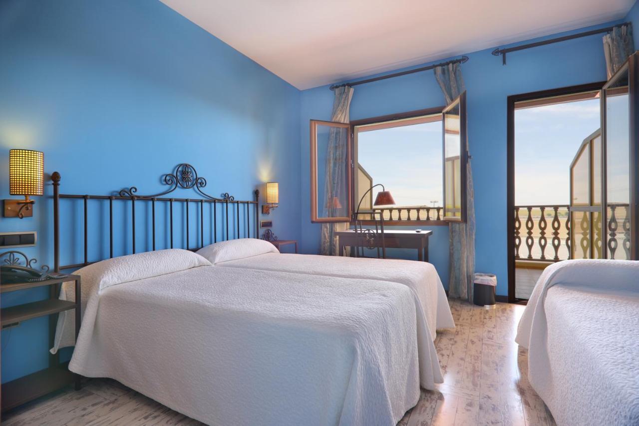 Hotel Moya Онрубия Экстерьер фото