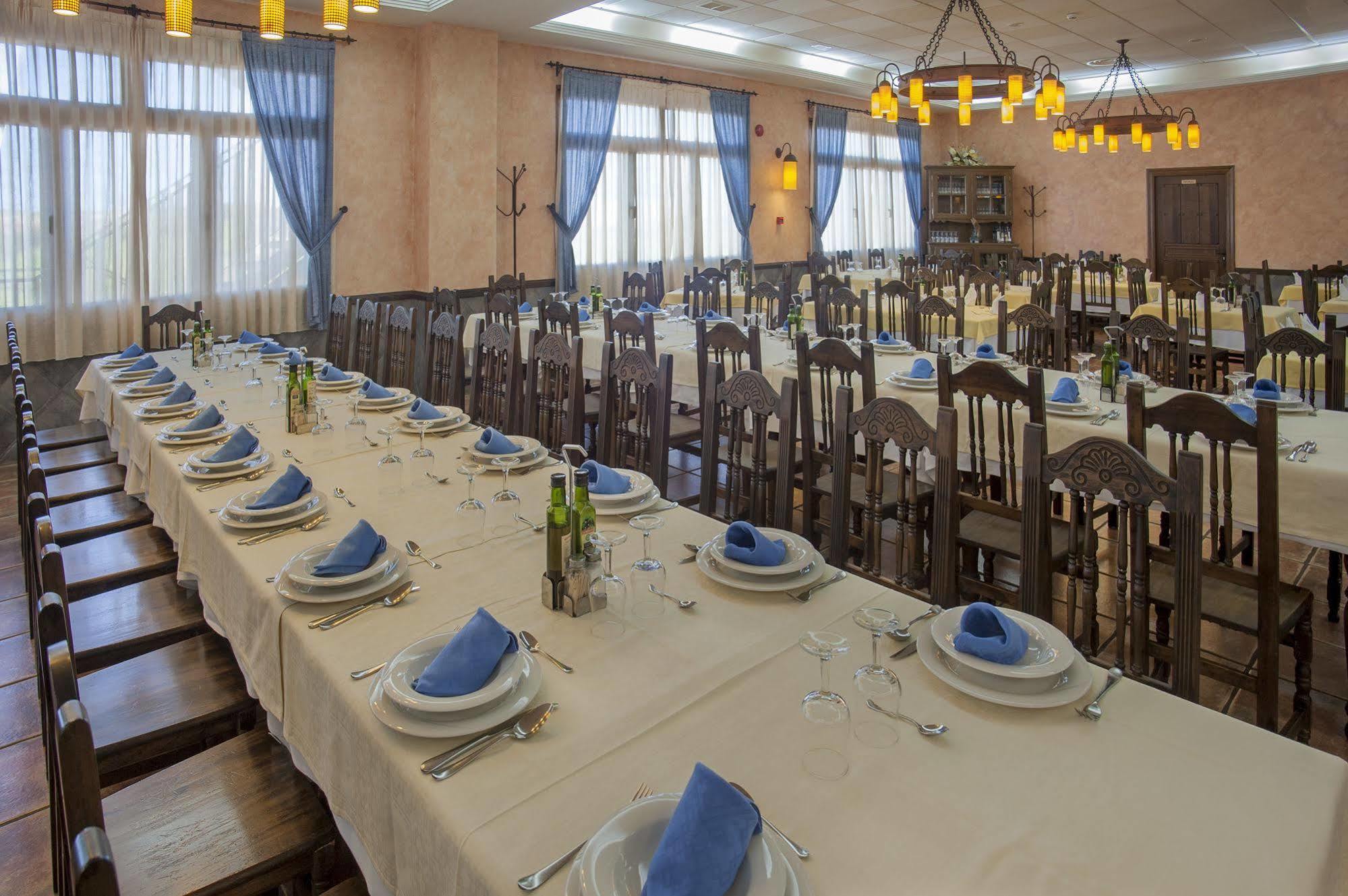 Hotel Moya Онрубия Экстерьер фото
